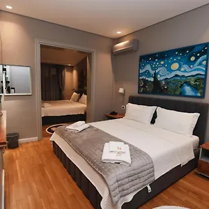 Mariss Hotel Korce
